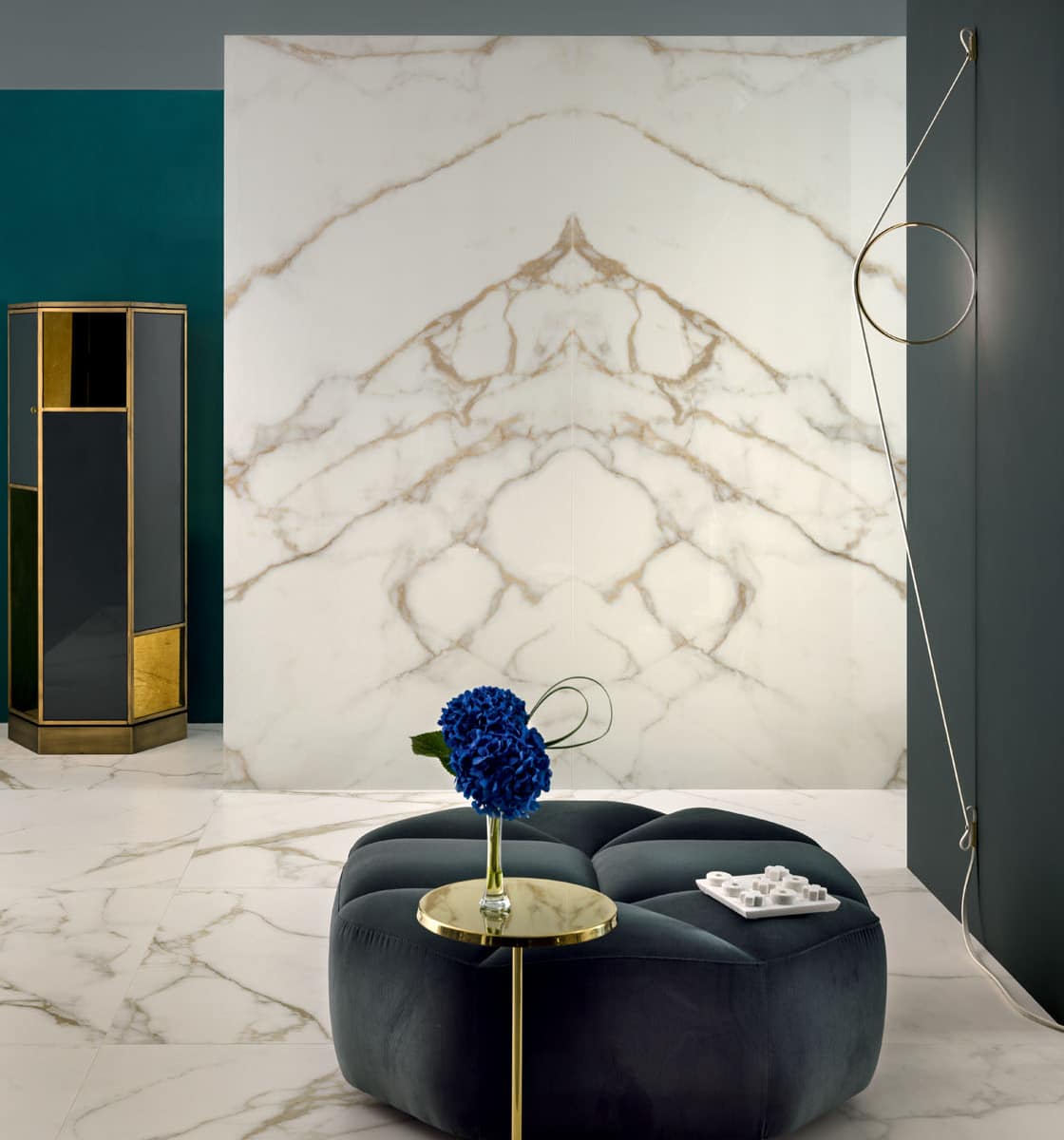 Calcatta Oro butterfly 120 x 260