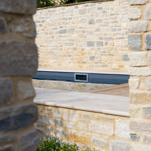 Walling Purbeck 4″ on a Bed