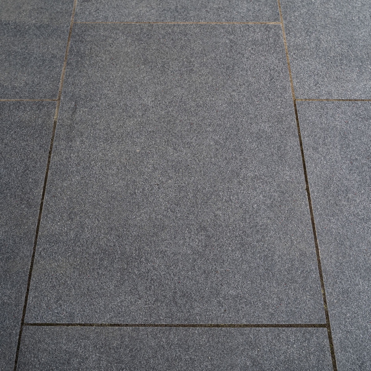 Shadow Basalt Paving