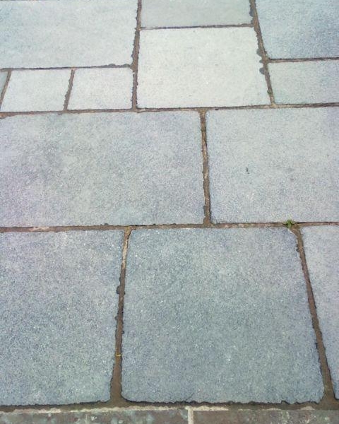 Black_limestone_tumbled_dry