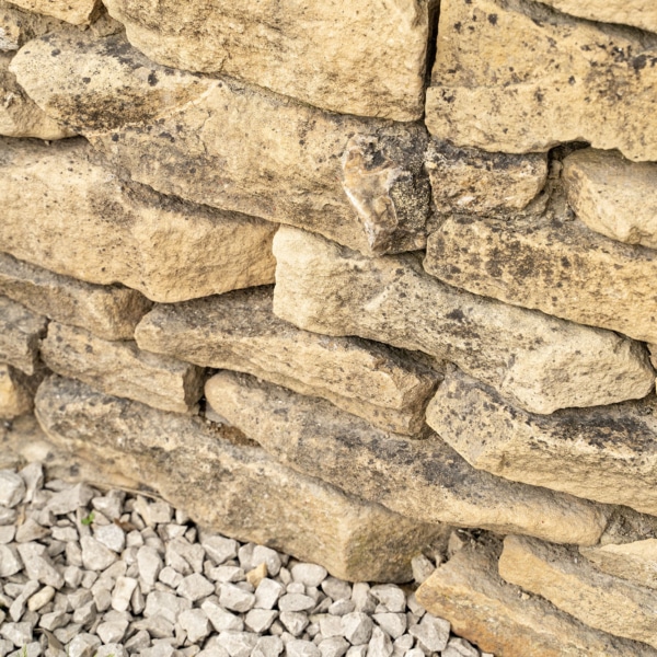 Cotswold Yellow Dry Stone Walling