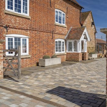 Portuguese Cropped Granite Setts