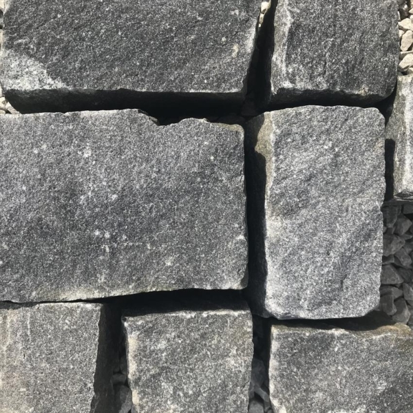 Dark-Grey-Granite-Setts-ws (1)