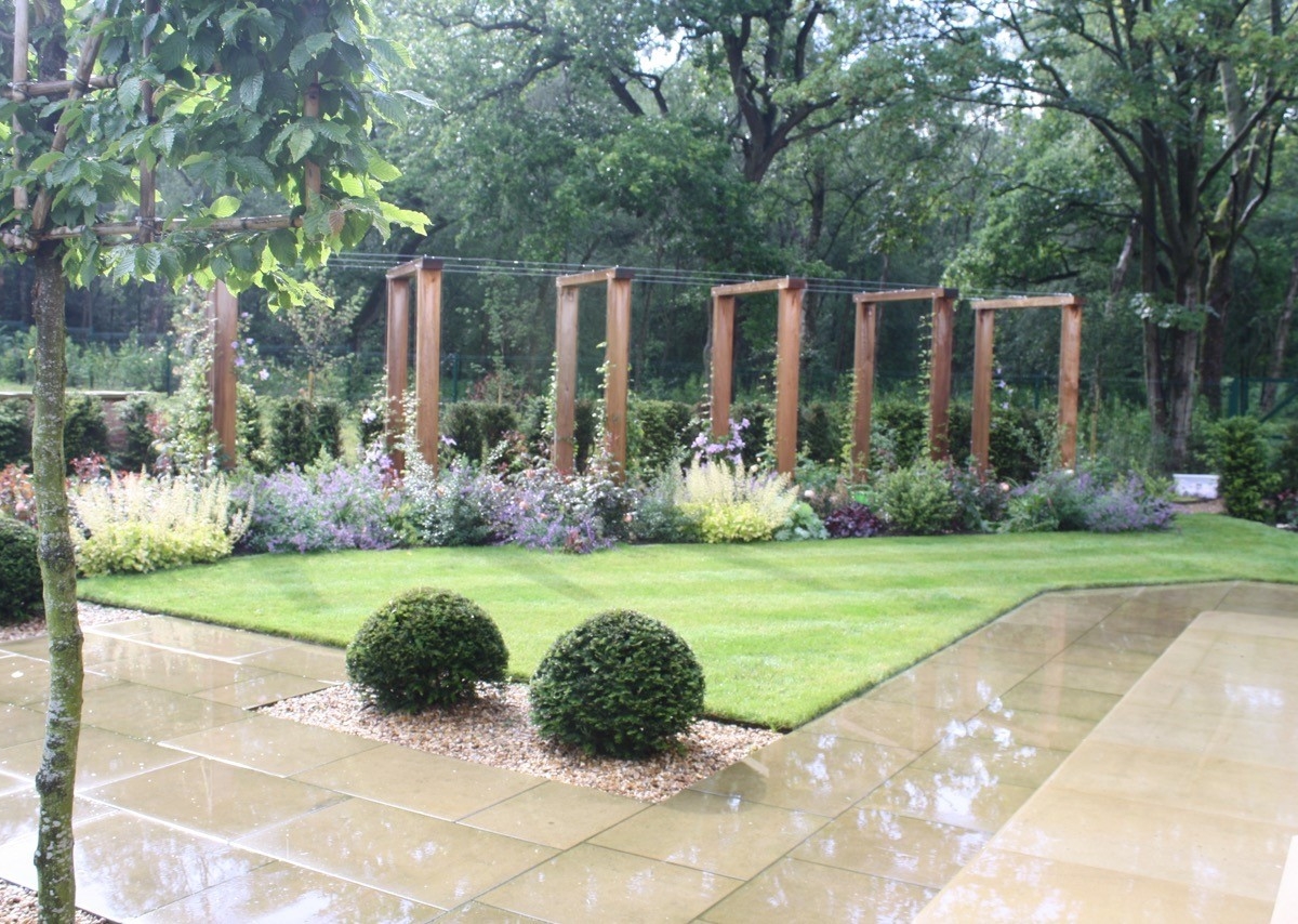 Linton sawn British paving