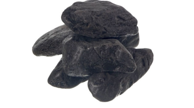 black-cobbles