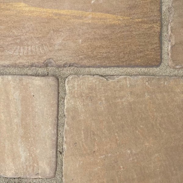 Cathedral sandstone tumbled paving