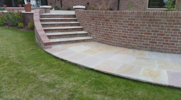 patio-7-06Aug2015-curved-path-and-steps-e1490870979495