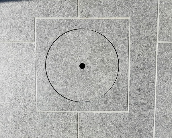 Bespoke skimmer lid