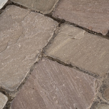 Raj Green Cobbled Paving