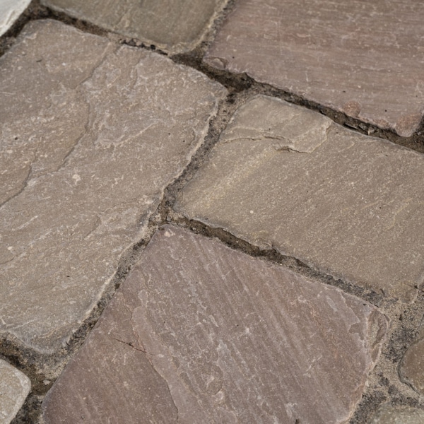 Raj Green Cobbled Paving