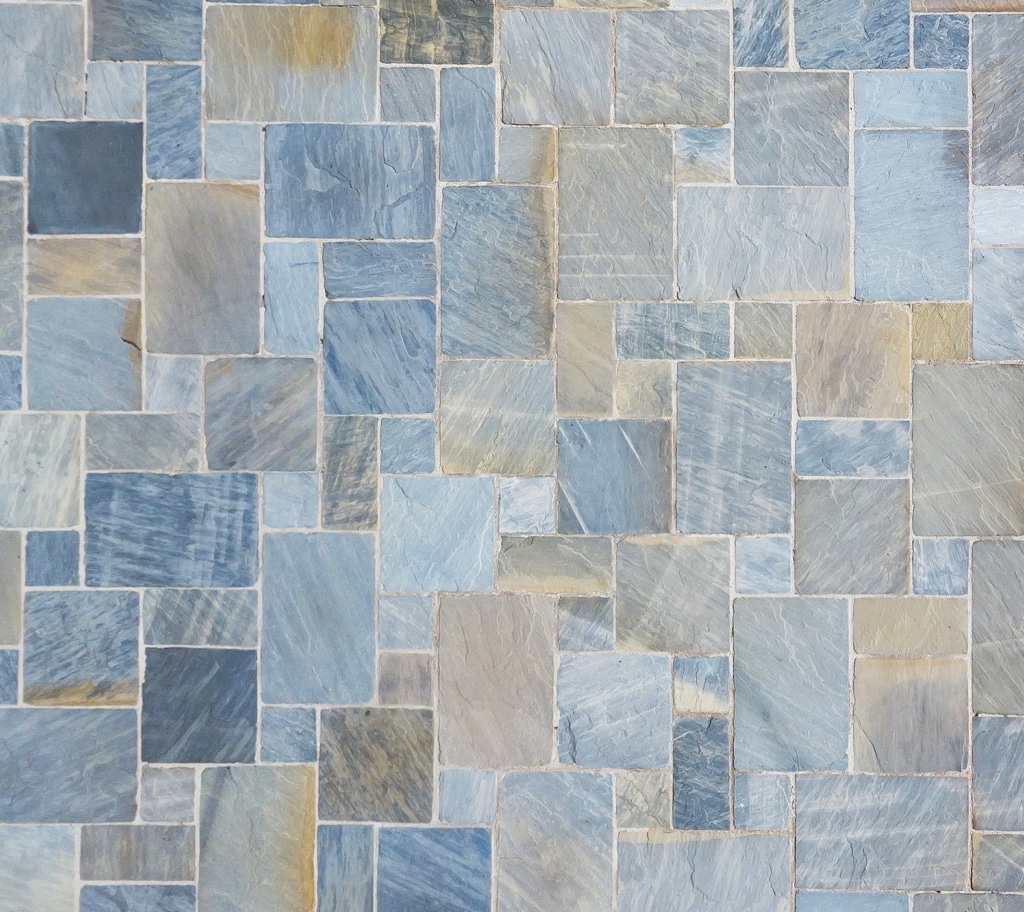 Black Sandstone Tumbled Paving