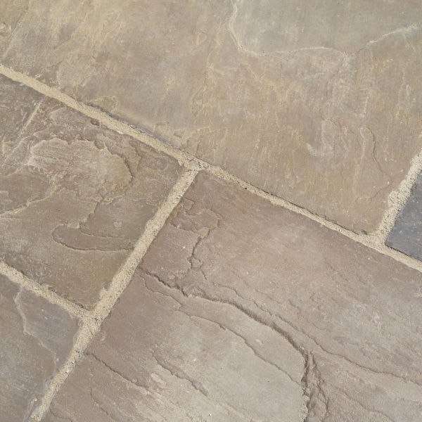Raj Green Tumbled Paving
