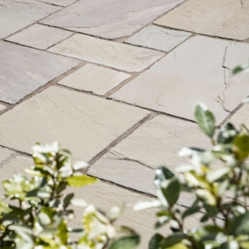 Raj Green Tumbled Paving