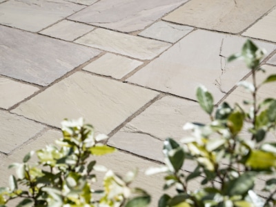 Raj Green Tumbled Paving