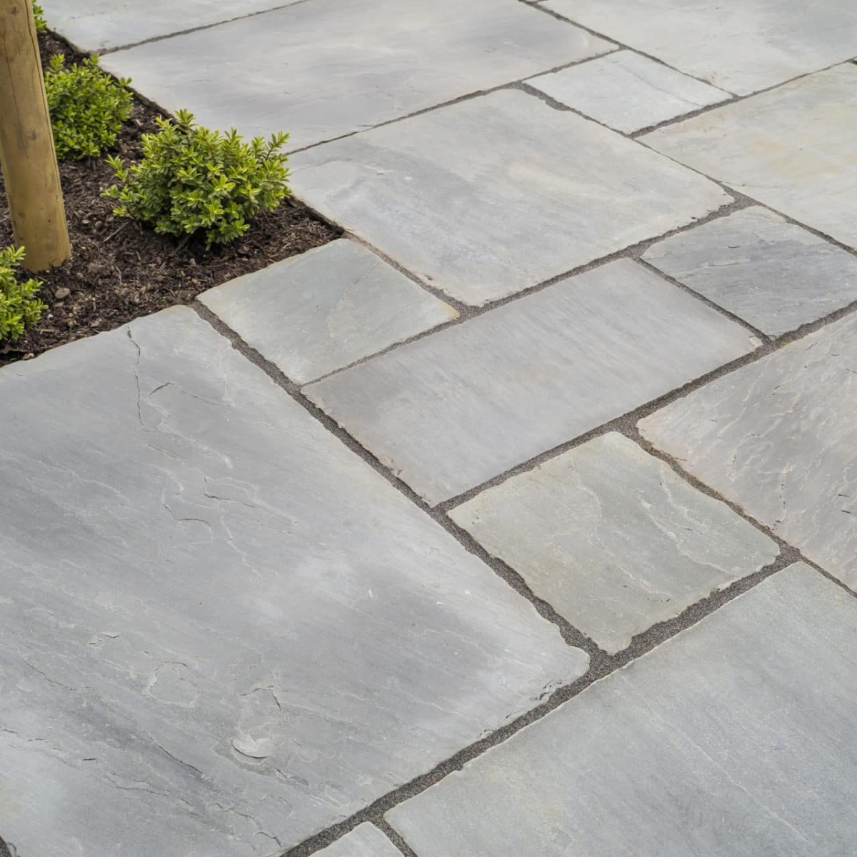 Kandla Grey paving Stoneworld