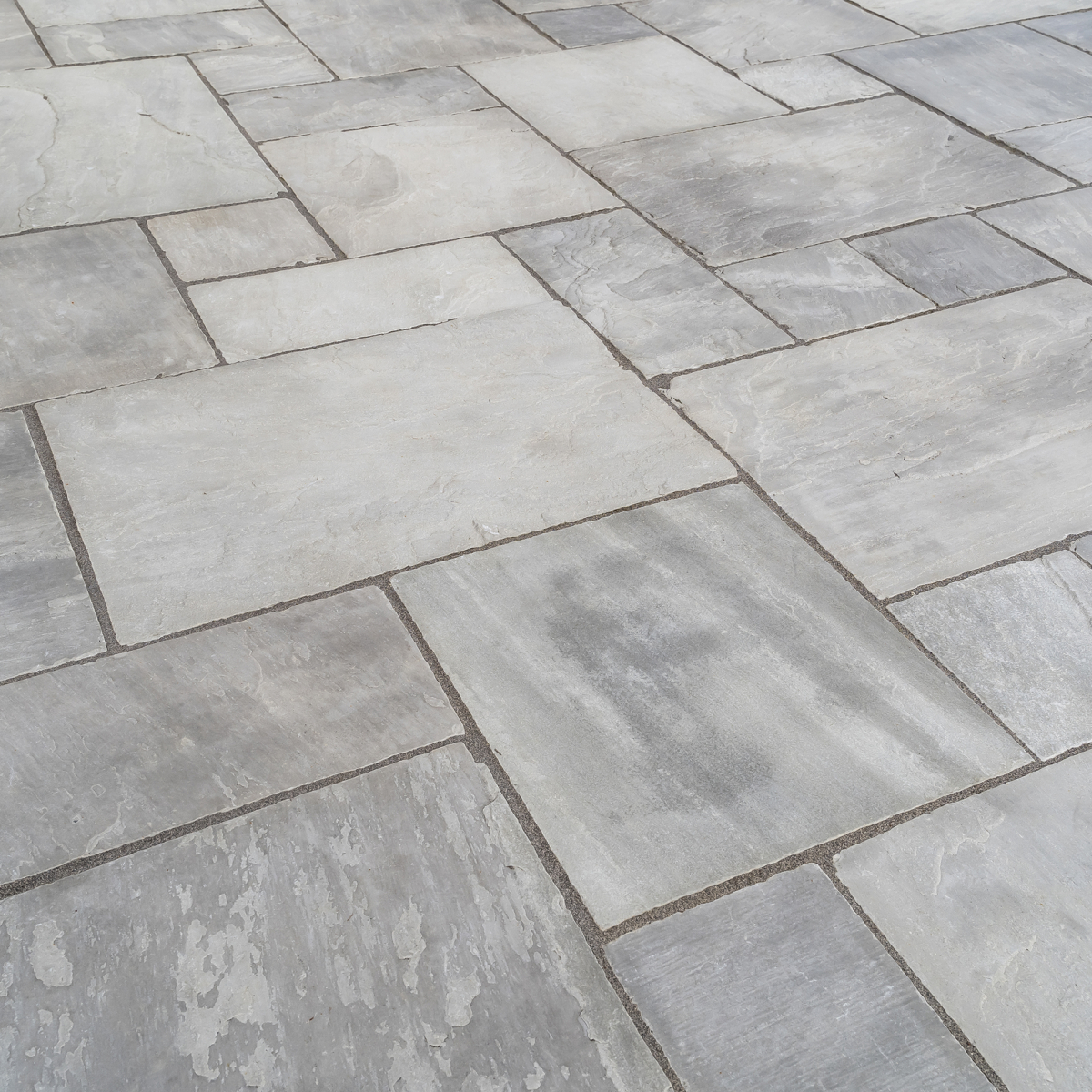 Kandla Grey Tumbled Paving