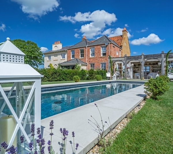 white mint sandblasted pool copings