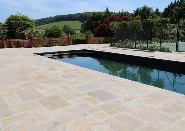 Tumbled Raj Green Pool