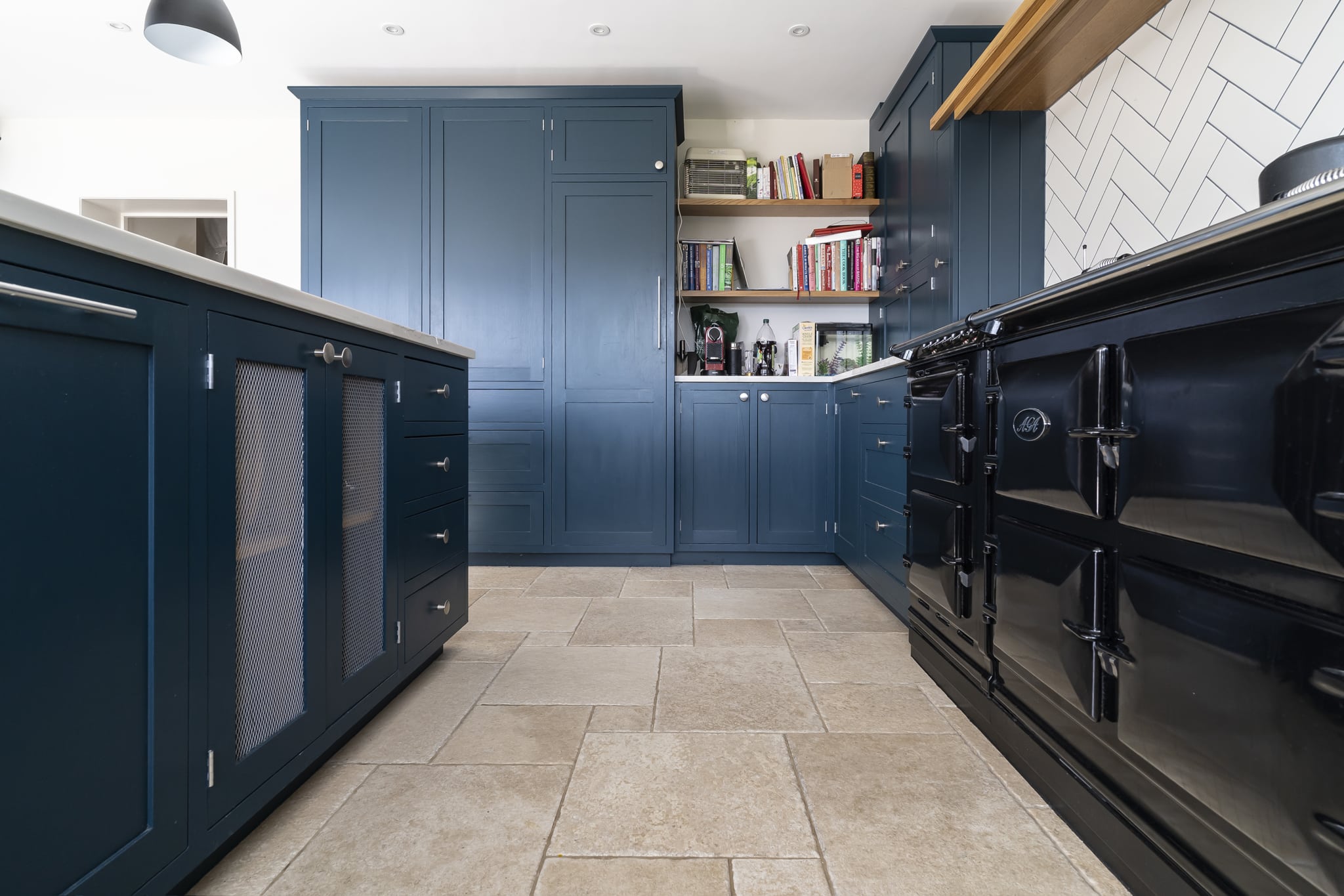 What is the difference between porcelain and ceramic tiles? Stoneworld