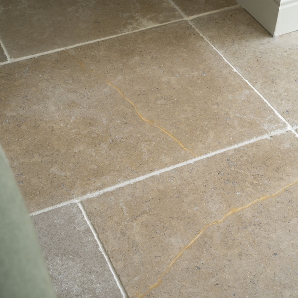 La Roche Tumbled Acid-Etched Paving