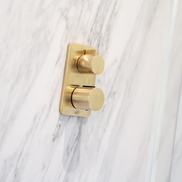 Porcelain wall tiles grey markings