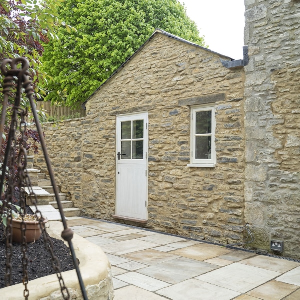 Stoneworld Purbeck walling Fossil Mint paving 14