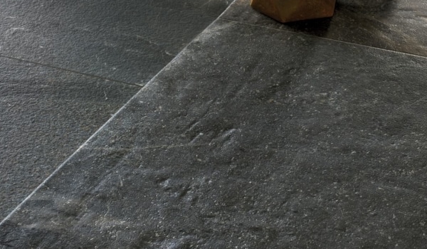 story-dark-natural-and-worn-630×350