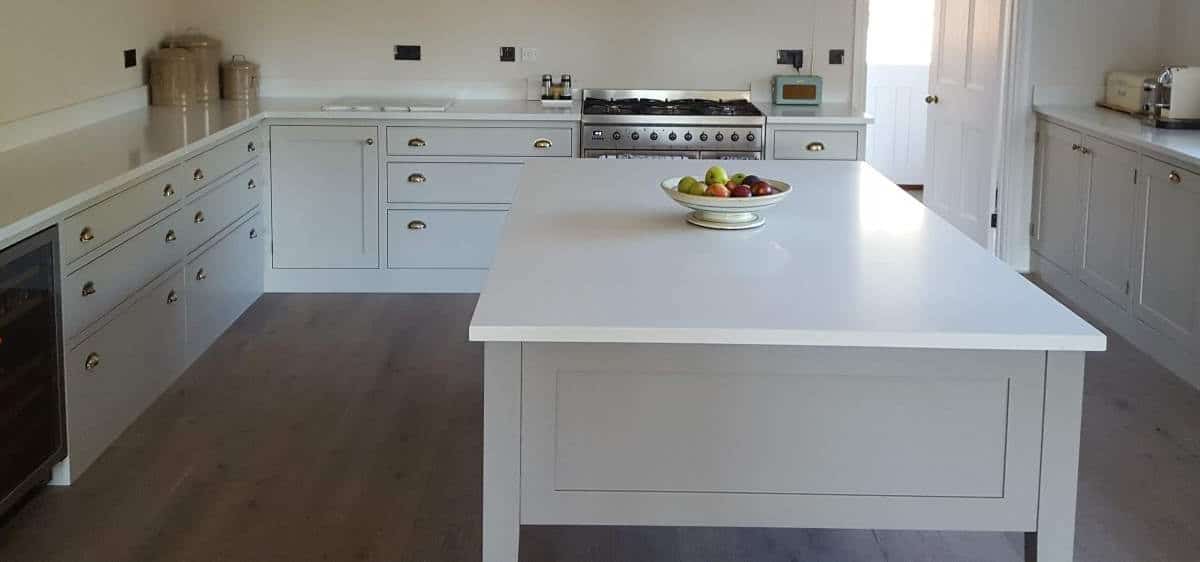 Pure white SummitStone worktops website front page