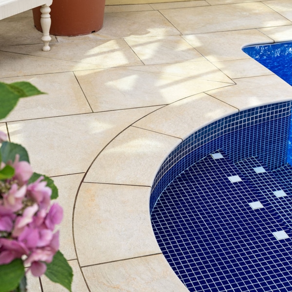 Eshott Beige Porcelain Paving