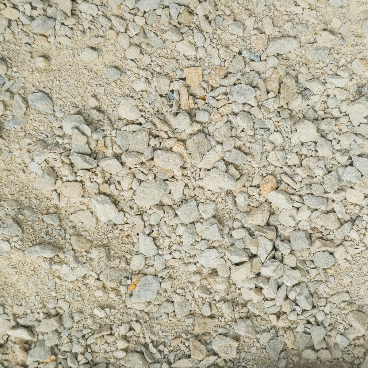 Cream Self-binding gravel