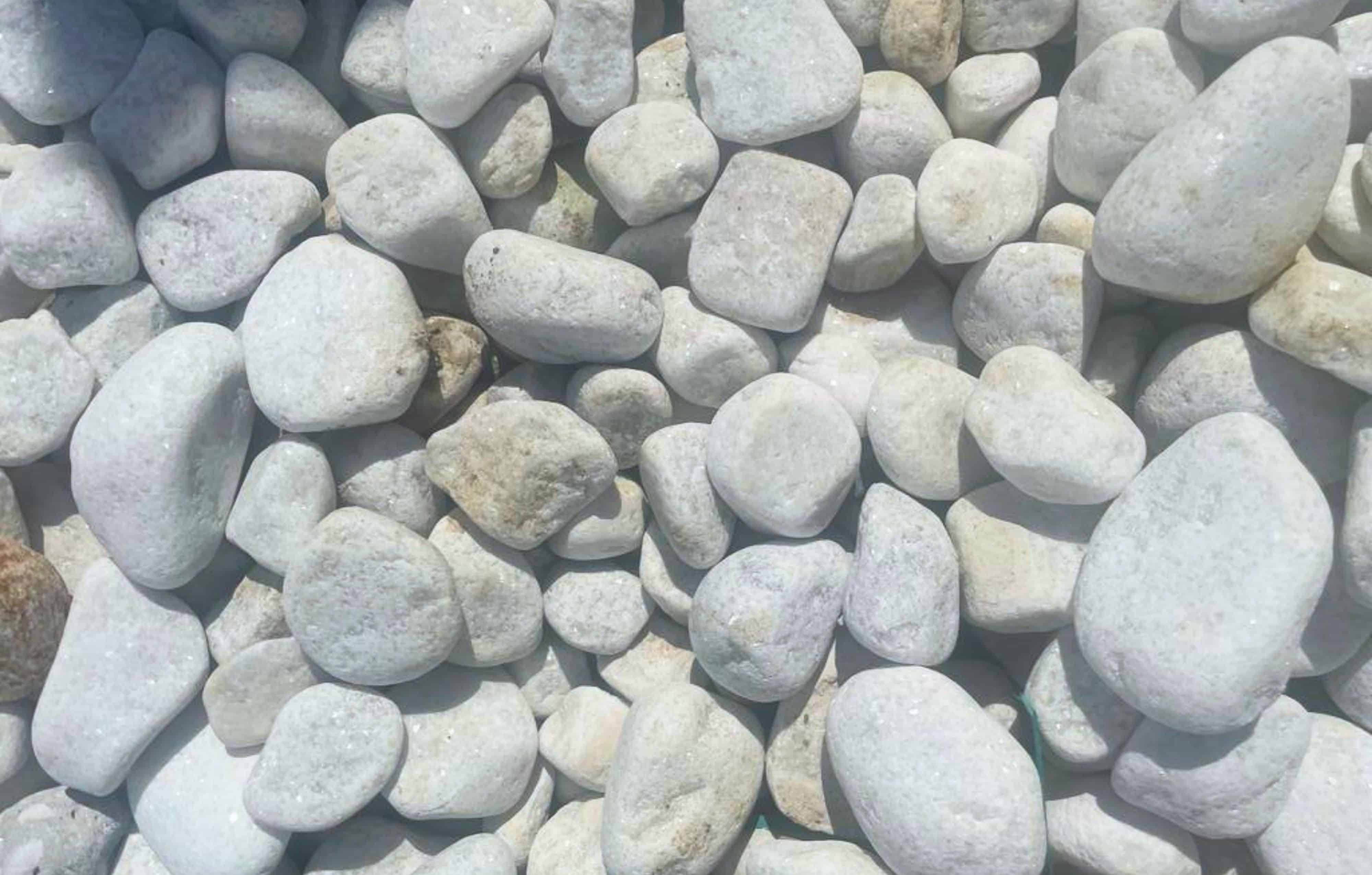 Large White Pebbles for Garden Stoneworld Oxfordshire
