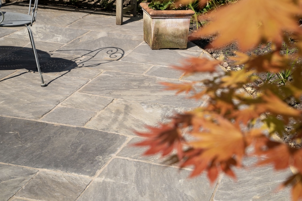 Black Sandstone Tumbled Paving