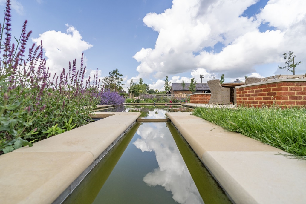 Barset Yorkstone Garden Rill