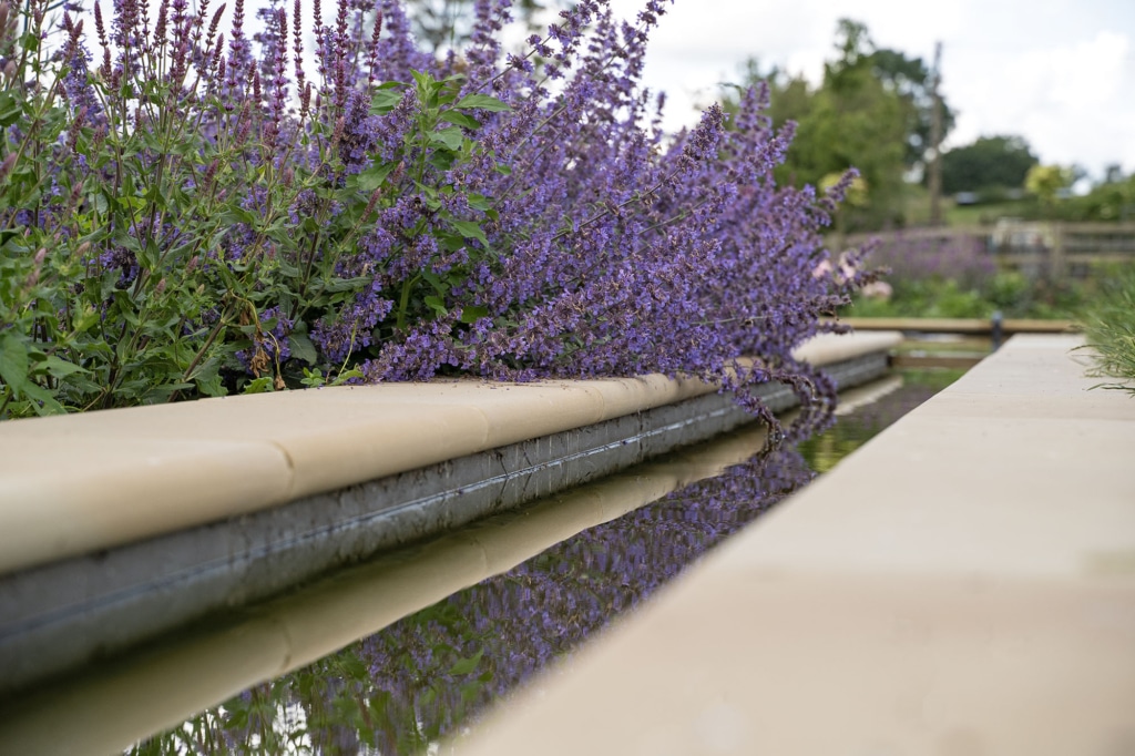 Barset Yorkstone Garden Rill