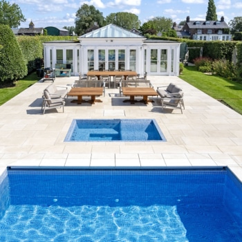 moleanos limestone pool copings paving