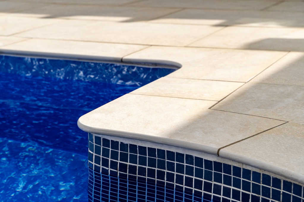 Eshott Beige Porcelain Paving