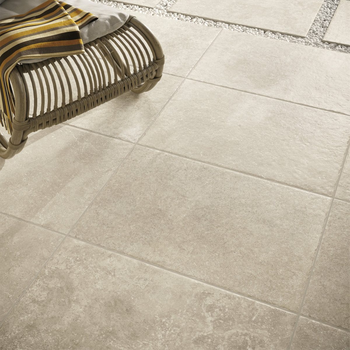 Clermont Creme Porcelain_Paving_00